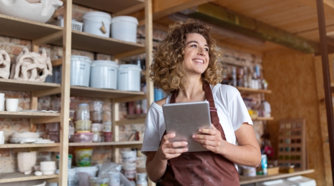 business-hero-m-AdobeStock_295808881